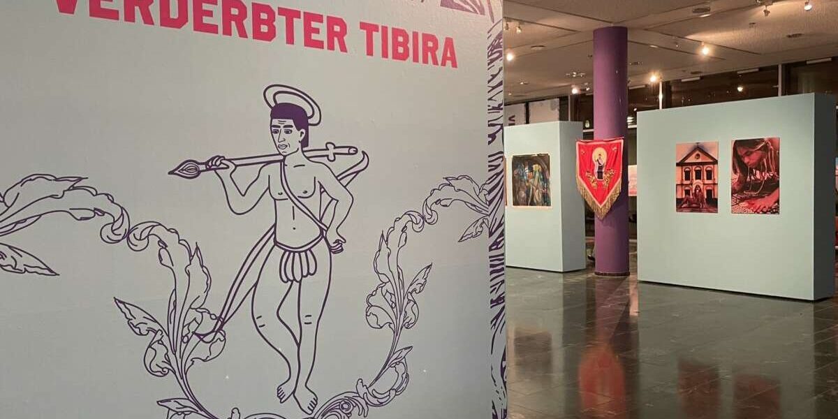 Exposição Degenerado Tibira na Embaixada do Brasil em Berlim | Foto: Divulgação